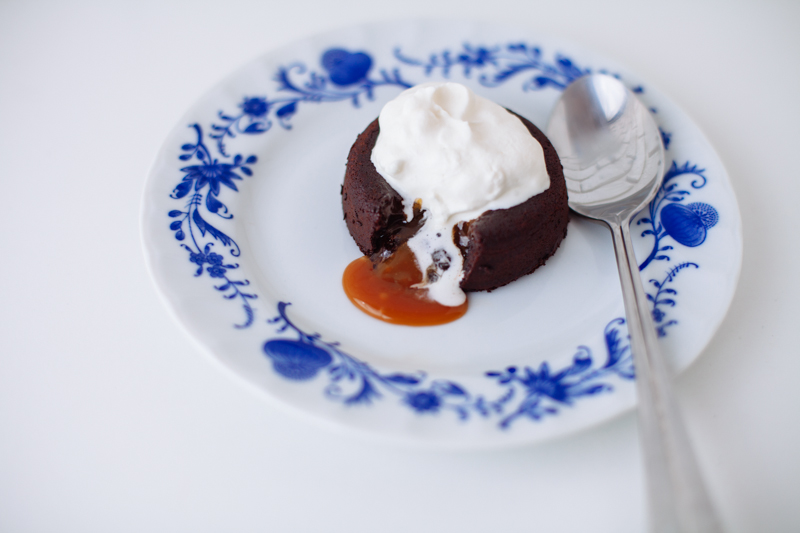 「小小私廚CAFÉ」海鹽焦糖巧克力岩漿蛋糕 Salted Caramel Chocolate Molten Cake