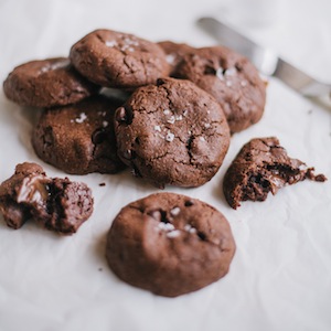 焦糖榛果巧克力餅乾 Nutella-Stuffed Chocolate Cookies